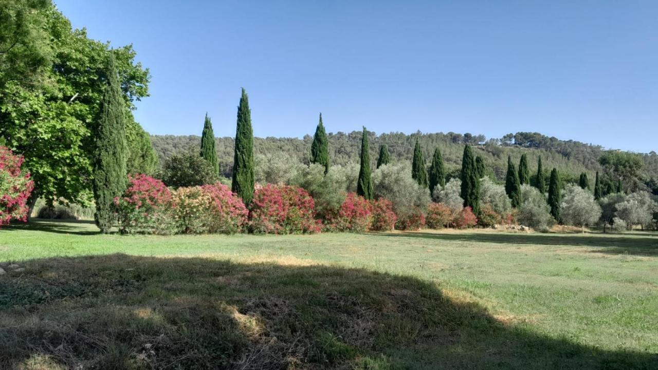 Bastide De Gueissard Bed & Breakfast Saint-Cyr-sur-Mer Exterior photo