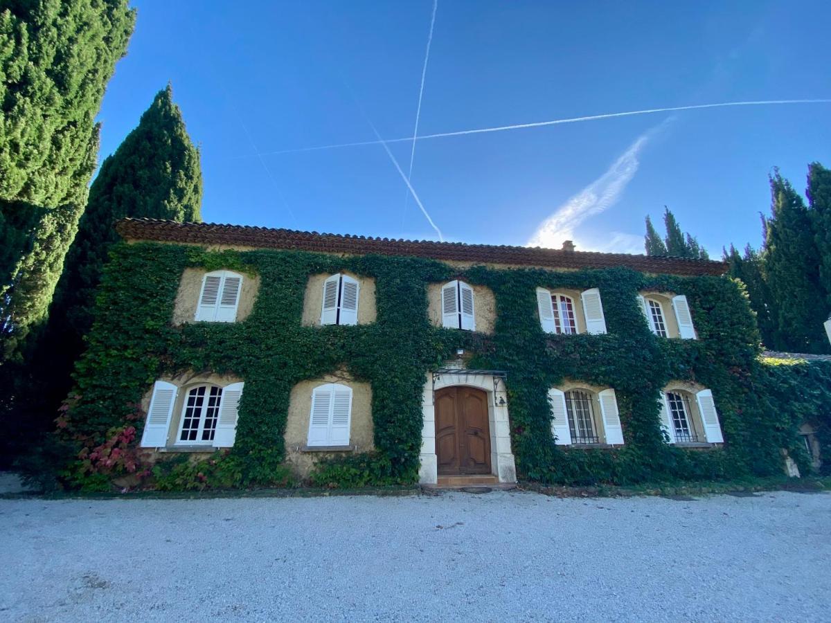 Bastide De Gueissard Bed & Breakfast Saint-Cyr-sur-Mer Exterior photo