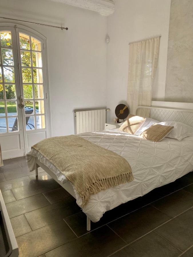 Bastide De Gueissard Bed & Breakfast Saint-Cyr-sur-Mer Exterior photo